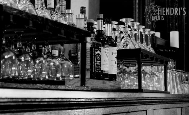 bar-service-20120124wm